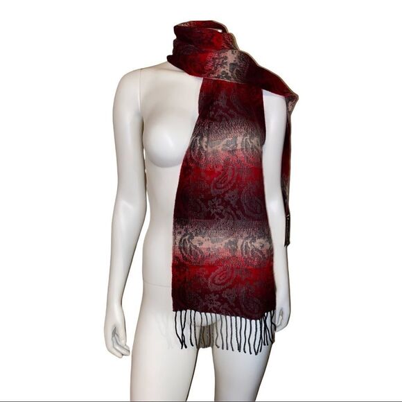 Steve Madden Red Ombre Paisley Muffler Scarf One Size NWT - Picture 1 of 5